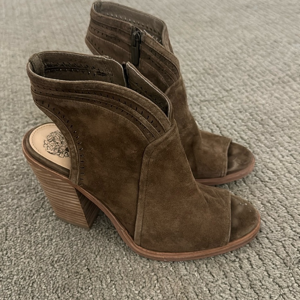 Brown/Olive suede open toe heels